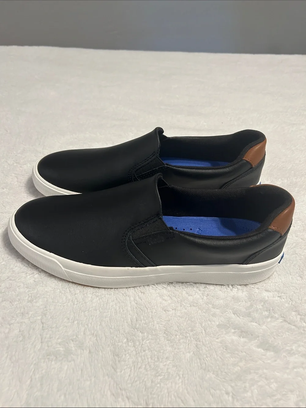 Keds woman Black Slip-On Leather Loafers with Brown Heel Accent. Size 7.5 M - Picture 4 of 12